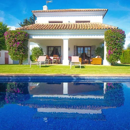 Del Mar- Private Swimming Pool Next To The *