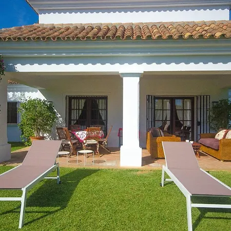 Del Mar- Private Swimming Pool Next To The Villa Estepona