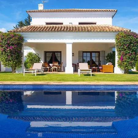 Del Mar- Private Swimming Pool Next To The * Estepona