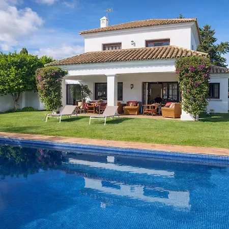 Del Mar- Private Swimming Pool Next To The Villa Estepona