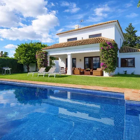 Del Mar- Private Swimming Pool Next To The Villa Estepona