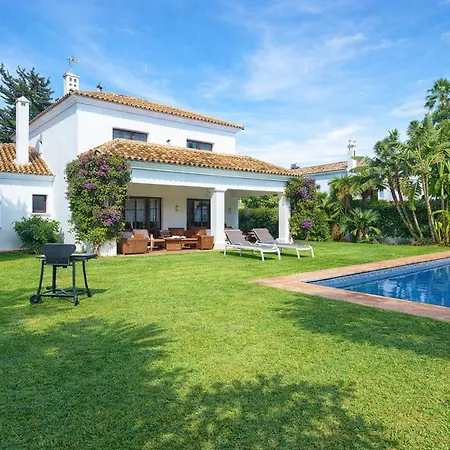 Villa Del Mar- Private Swimming Pool Next To The Estepona
