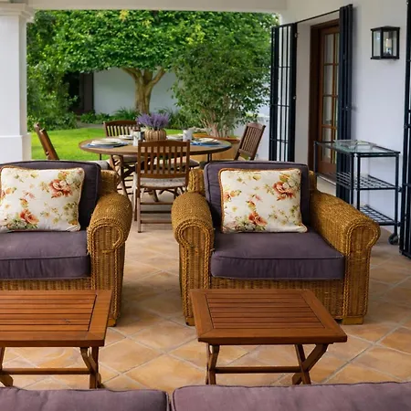 Del Mar- Private Swimming Pool Next To The