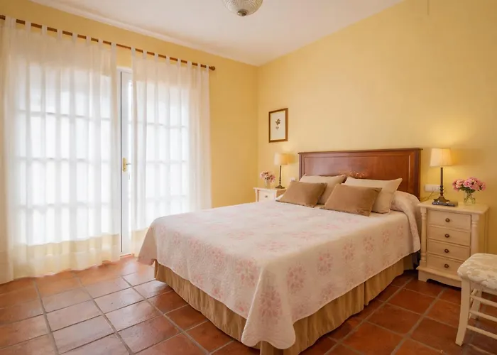 Del Mar- Private Swimming Pool Next To The *