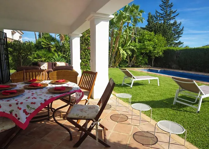 Villa Del Mar- Private Swimming Pool Next To The Estepona