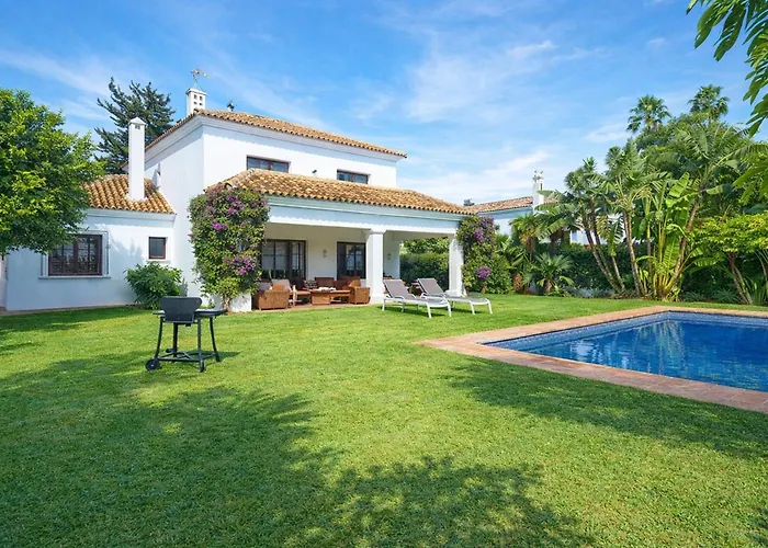 Villa Del Mar- Private Swimming Pool Next To The Estepona