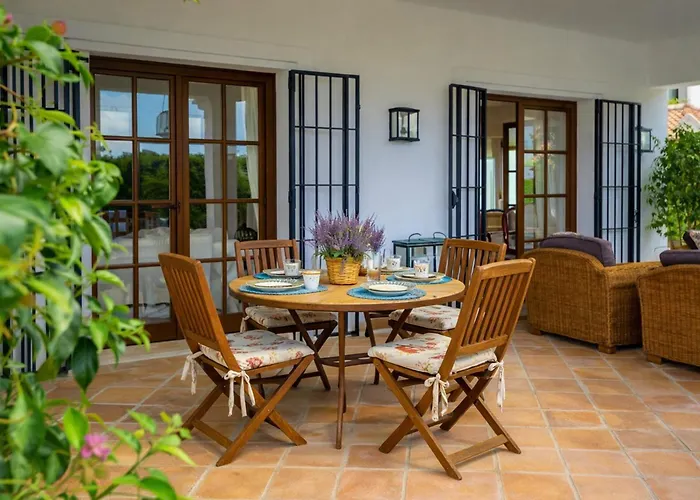 Del Mar- Private Swimming Pool Next To The