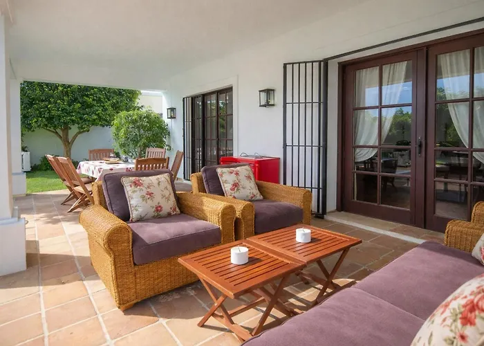 Del Mar- Private Swimming Pool Next To The